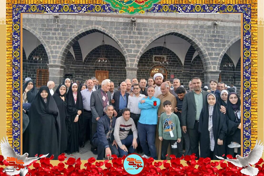 ردیف جلو نفر دوم از راست شهید مرتضی درباری