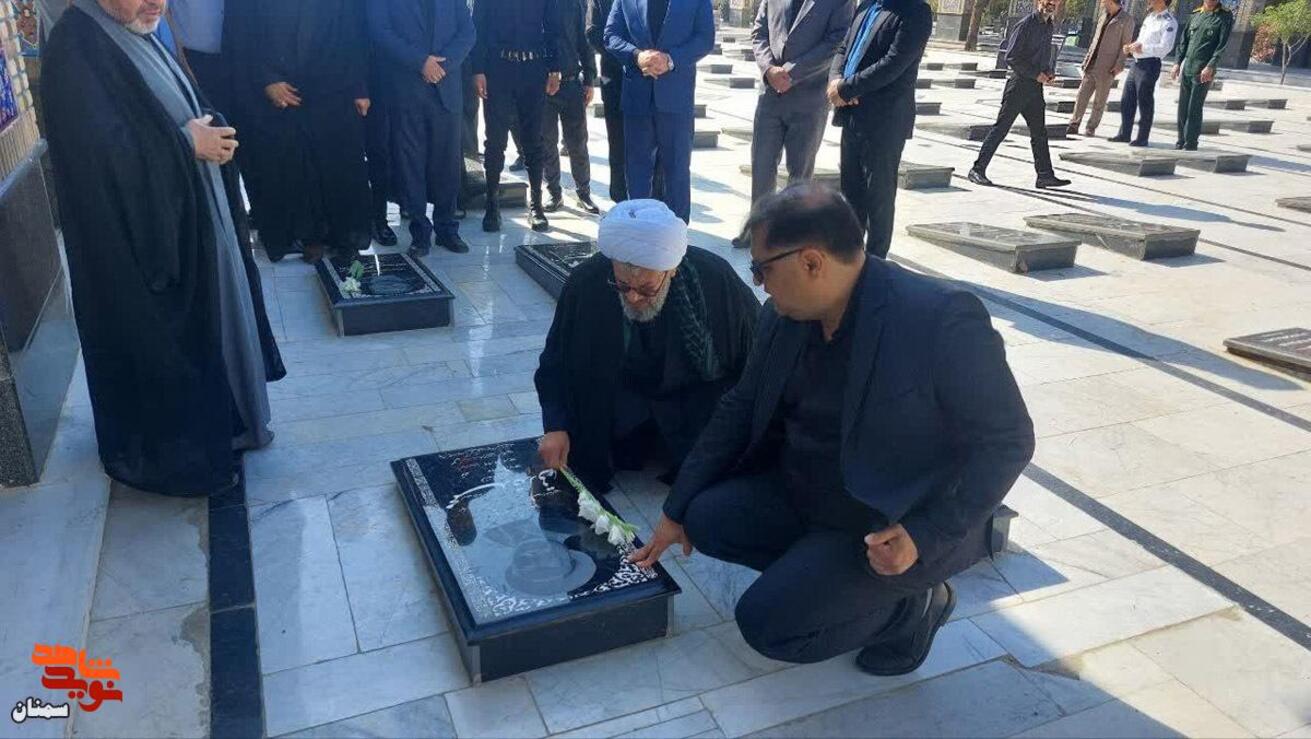 گلباران مزار شهدا به مناسبت هفته قوه قضائیه- یکم تیرماه ۱۴۰۵ گلزار شهدای فردوس‌رضای دامغان