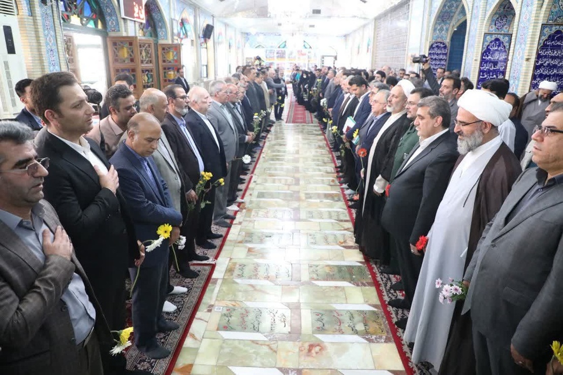 تجدید میثاق مسئولان سمنانی با آرمان های شهدا به مناسبت هفته دولت- یکم شهریور ۱۴۰۵ گلزار شهدای امامزاده یحیی(ع) سمنان