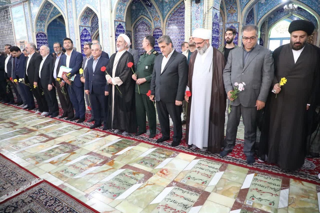 تجدید میثاق مسئولان سمنانی با آرمان های شهدا به مناسبت هفته دولت- یکم شهریور ۱۴۰۵ گلزار شهدای امامزاده یحیی(ع) سمنان