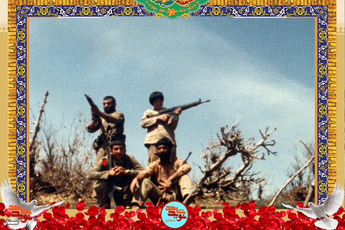ردیف نشسته نفر اول از چپ شهید محمود کشاورزیان