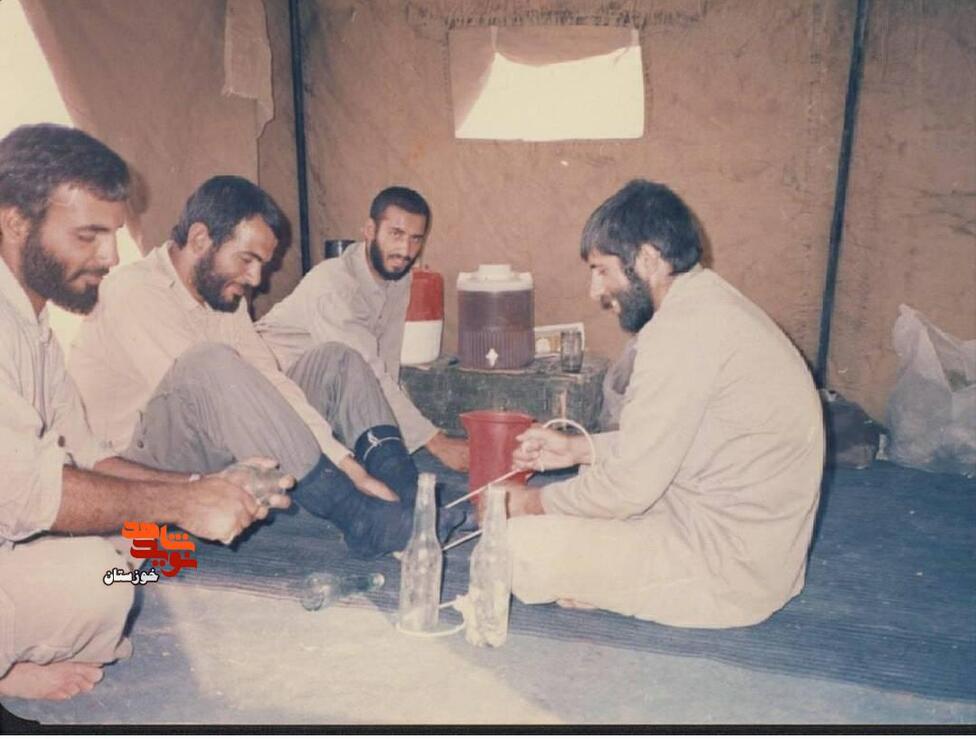 از راست
سردار غلام نوروزی
سردار منصور جمهیری
سردار شهید هدایت الله رحمانیان
مرحوم سردار سید حسین موسوی
مهران 
عملیات عاشورای ۲