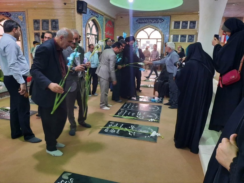 مراسم مهمانی لاله‌ها به مناسبت هفته دفاع مقدس، دوم مهرماه ۱۴۰۵
