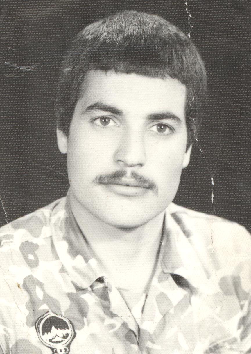 عکس شهید اصغر حسنی