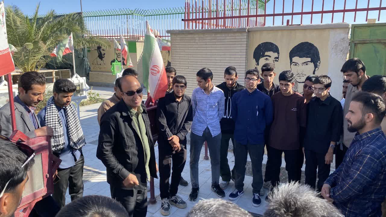 تور مزارشناسی «رفیق شهیدم» با حضور ۳۴ بسیجی در گلزار شهدای زابل برگزار شد تور مزارشناسی «رفیق شهیدم» با حضور ۳۴ بسیجی در گلزار شهدای زابل برگزار شد