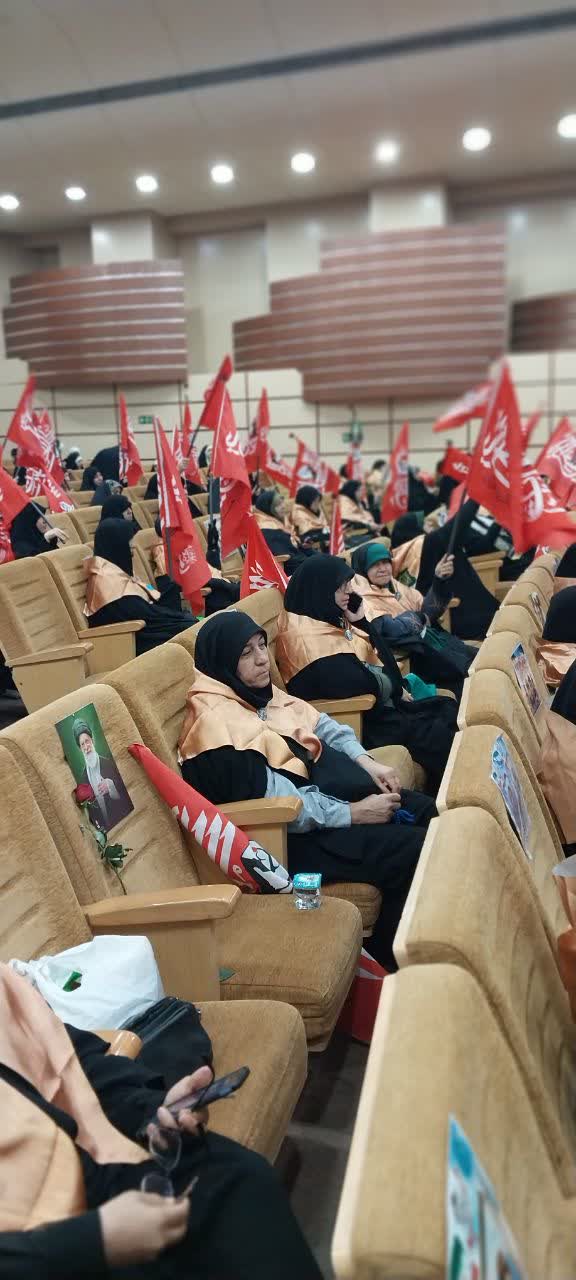 برگزاری یازدهمین گردهمایی خواهران و برادران شهدای سراسر کشوردر مشهد مقدس برگزاری یازدهمین گردهمایی خواهران و برادران شهدای سراسر کشوردر مشهد مقدس