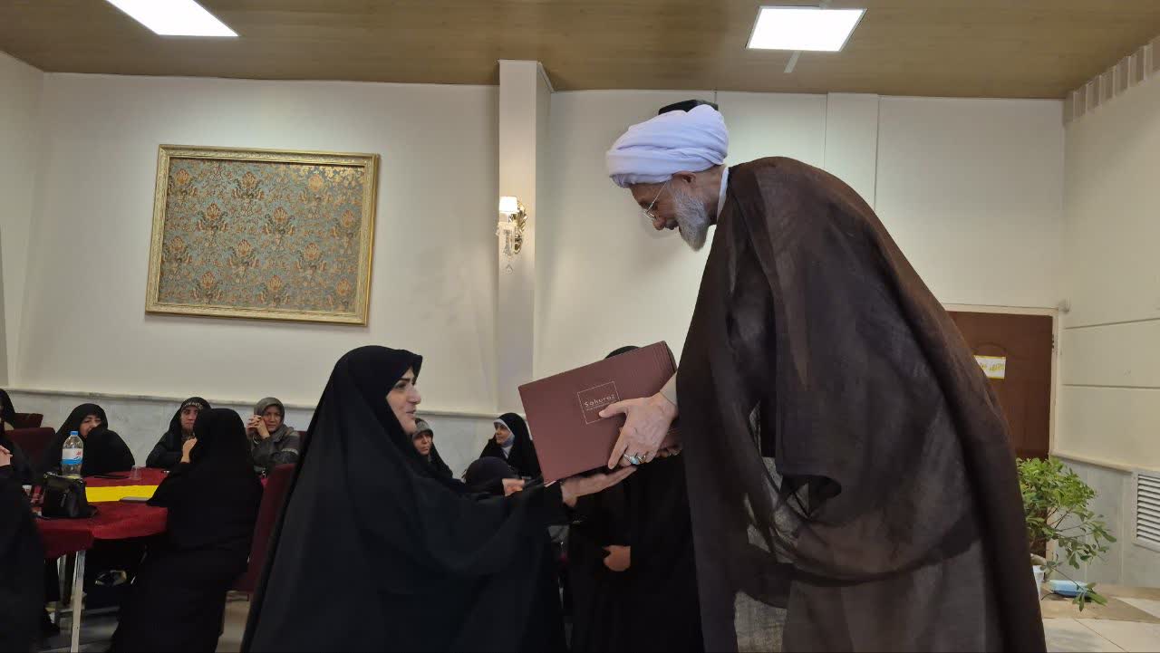 مراسم تجلیل از همسران جانبازان ۷۰ درصد در مشهد، برگزار شد مراسم تجلیل از همسران جانبازان ۷۰ درصد در مشهد، برگزار شد
