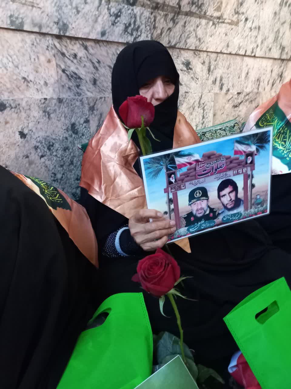 برگزاری یازدهمین گردهمایی خواهران و برادران شهدای سراسر کشوردر مشهد مقدس برگزاری یازدهمین گردهمایی خواهران و برادران شهدای سراسر کشوردر مشهد مقدس