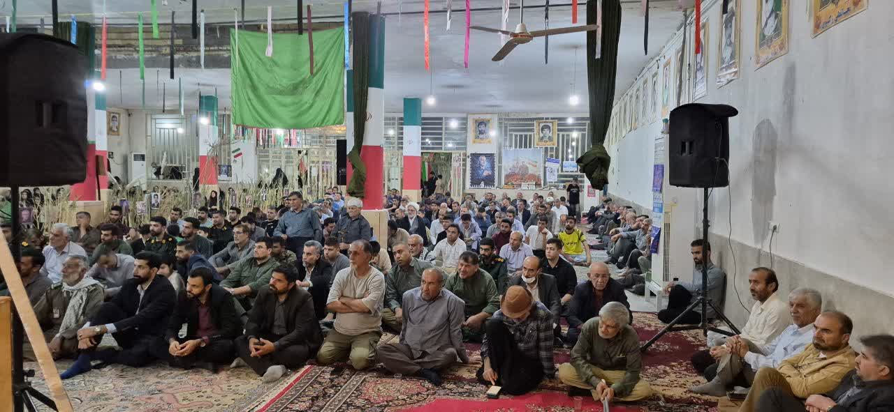 گزارش تصویری/ آیین برگزاری یادواره شهدای بخش قلعهتل و یادبود شهدای میناب برگزار شد گزارش تصویری/ آیین برگزاری یادواره شهدای بخش قلعهتل و یادبود شهدای میناب برگزار شد