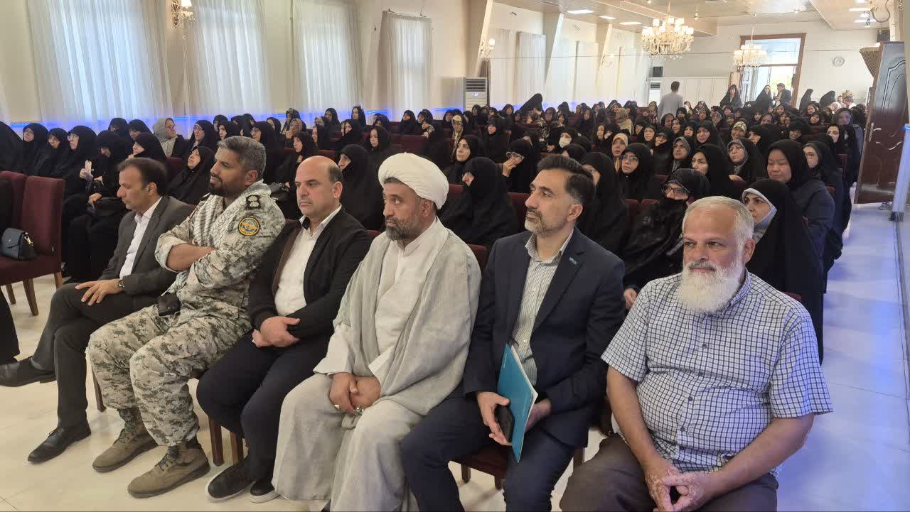 مراسم تجلیل از همسران جانبازان ۷۰ درصد در مشهد، برگزار شد مراسم تجلیل از همسران جانبازان ۷۰ درصد در مشهد، برگزار شد