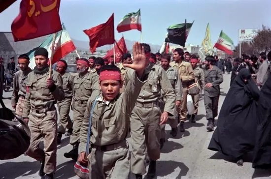 حماسه الوند/ حضور حماسی مردم و رزمندگان لشگر 32 انصار الحسین(ع) استان همدان در دوران دفاع مقدس