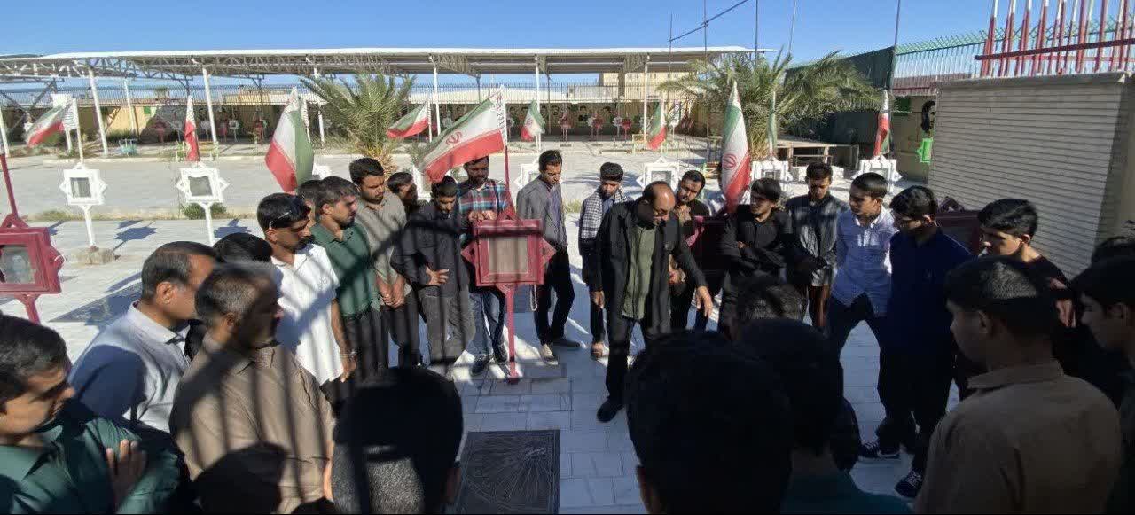 تور مزارشناسی «رفیق شهیدم» با حضور ۳۴ بسیجی در گلزار شهدای زابل برگزار شد تور مزارشناسی «رفیق شهیدم» با حضور ۳۴ بسیجی در گلزار شهدای زابل برگزار شد