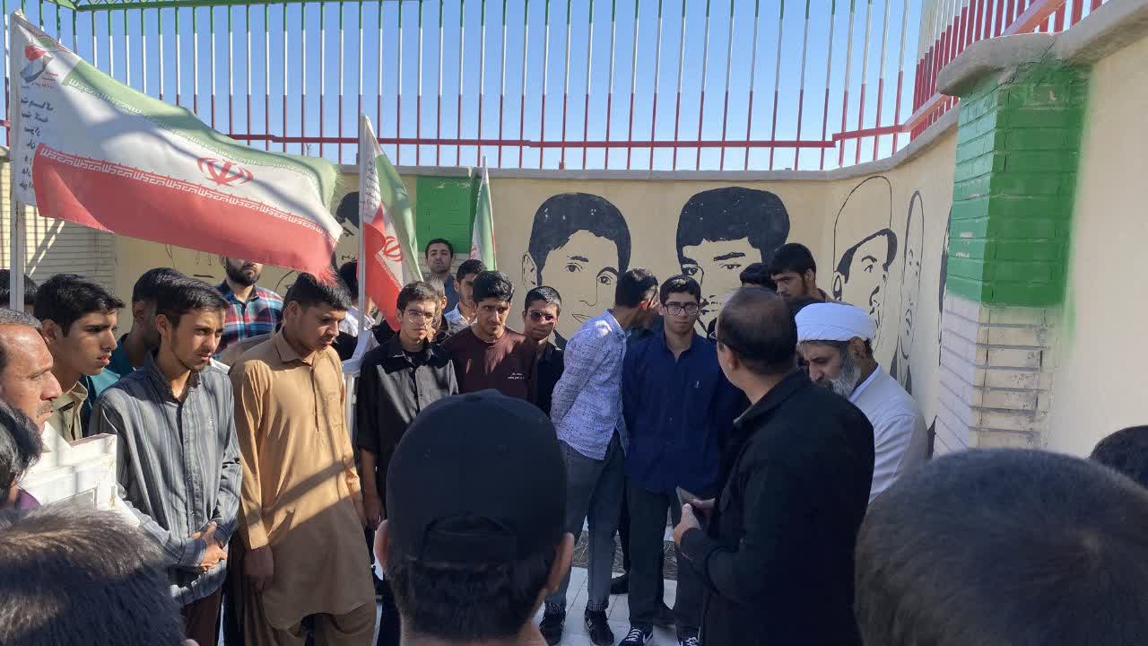 تور مزارشناسی «رفیق شهیدم» با حضور ۳۴ بسیجی در گلزار شهدای زابل برگزار شد تور مزارشناسی «رفیق شهیدم» با حضور ۳۴ بسیجی در گلزار شهدای زابل برگزار شد