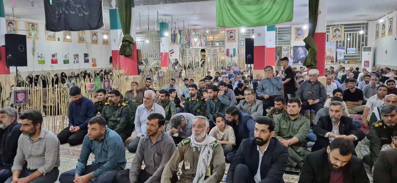 گزارش تصویری/ آیین برگزاری یادواره شهدای بخش قلعهتل و یادبود شهدای میناب برگزار شد گزارش تصویری/ آیین برگزاری یادواره شهدای بخش قلعهتل و یادبود شهدای میناب برگزار شد