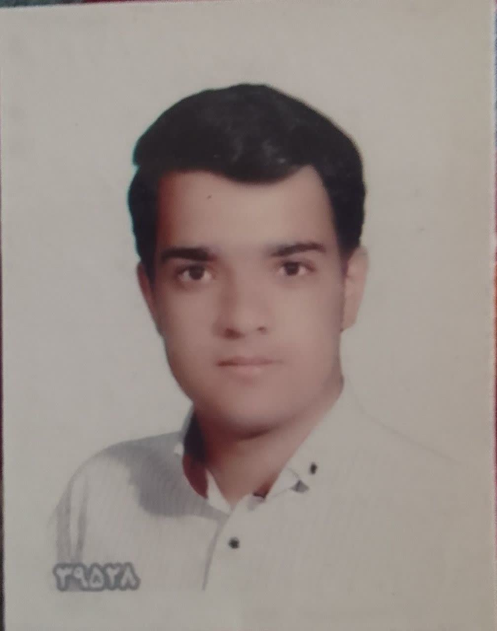 تصاویر بهیادگارمانده از شهید «امیر خوجه»، جوان دهههشتادی و از نیروهای پدافند ارتش جمهوری اسلامی ایران تصاویر بهیادگارمانده از شهید «امیر خوجه»، جوان دهههشتادی و از نیروهای پدافند ارتش جمهوری اسلامی ایران