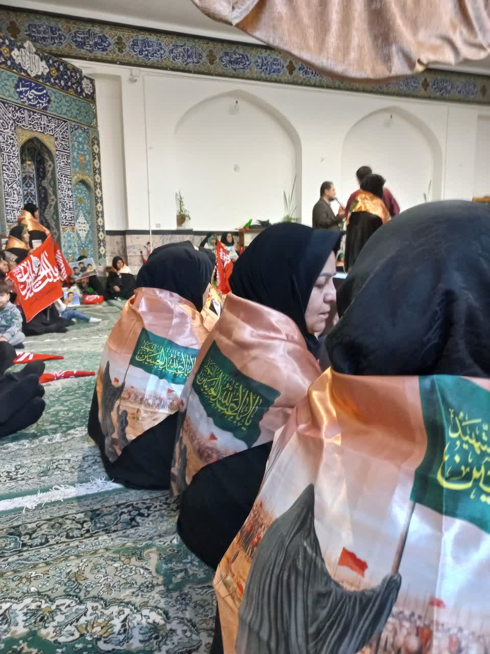 برگزاری یازدهمین گردهمایی خواهران و برادران شهدای سراسر کشوردر مشهد مقدس برگزاری یازدهمین گردهمایی خواهران و برادران شهدای سراسر کشوردر مشهد مقدس