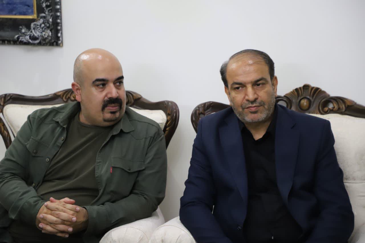 دیدار عضو ستاد ملی زن و خانواده با خانوادههای سه شهید در استان مرکزی دیدار عضو ستاد ملی زن و خانواده با خانوادههای سه شهید در استان مرکزی