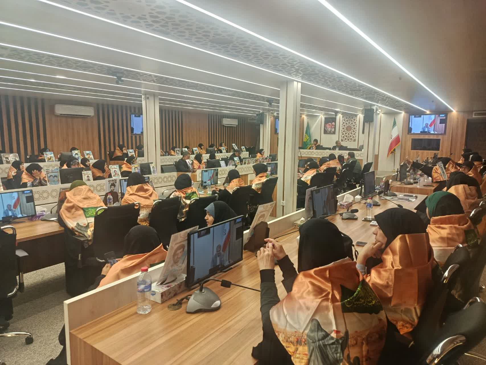 برگزاری یازدهمین گردهمایی خواهران و برادران شهدای سراسر کشوردر مشهد مقدس برگزاری یازدهمین گردهمایی خواهران و برادران شهدای سراسر کشوردر مشهد مقدس