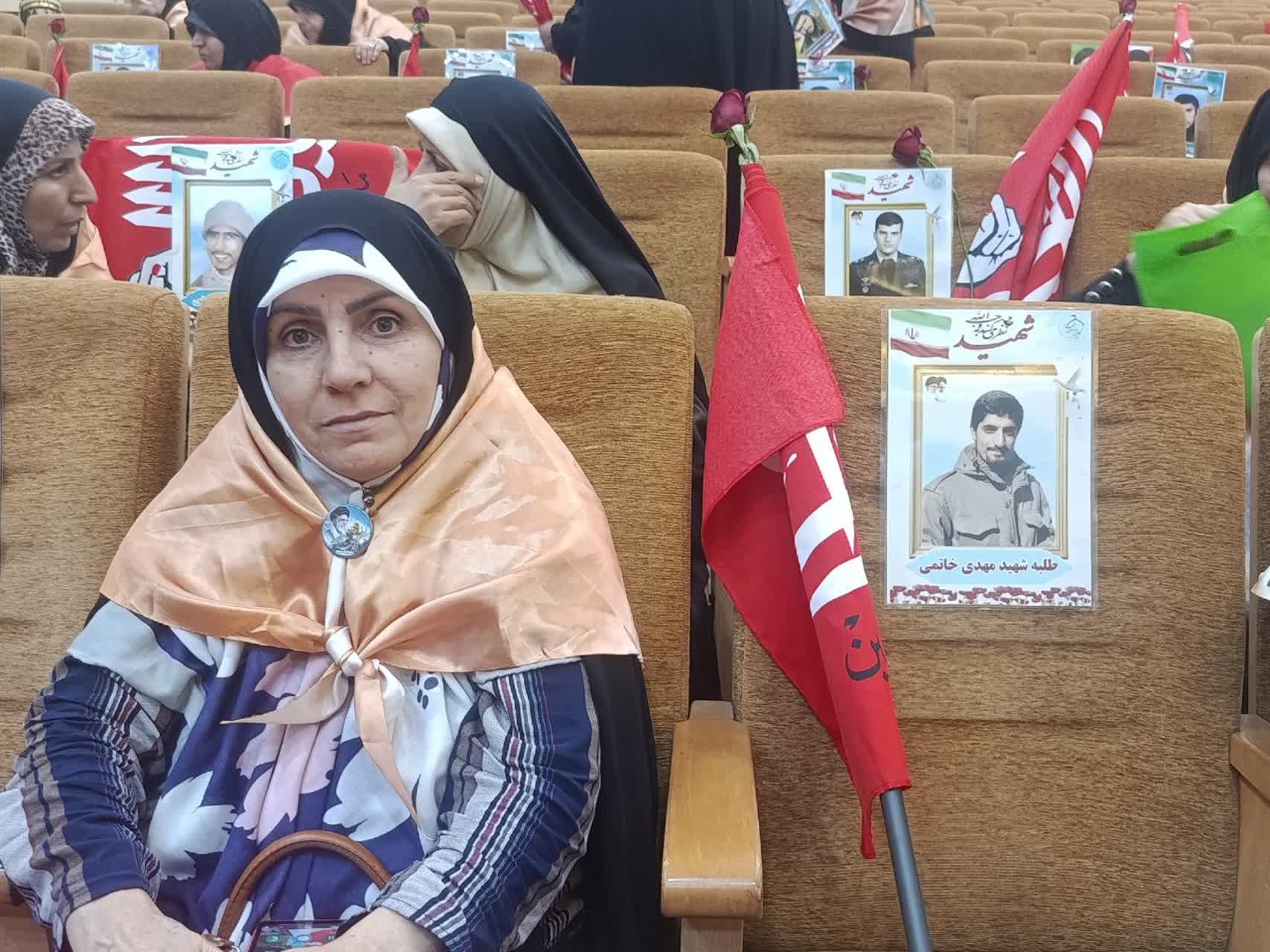 برگزاری یازدهمین گردهمایی خواهران و برادران شهدای سراسر کشوردر مشهد مقدس برگزاری یازدهمین گردهمایی خواهران و برادران شهدای سراسر کشوردر مشهد مقدس